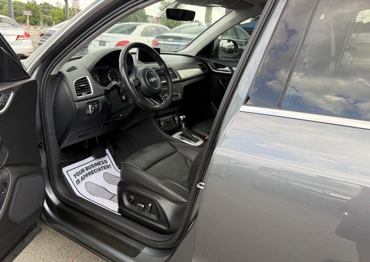 Audi Q3 2.0T quattro Premium Plus 2016