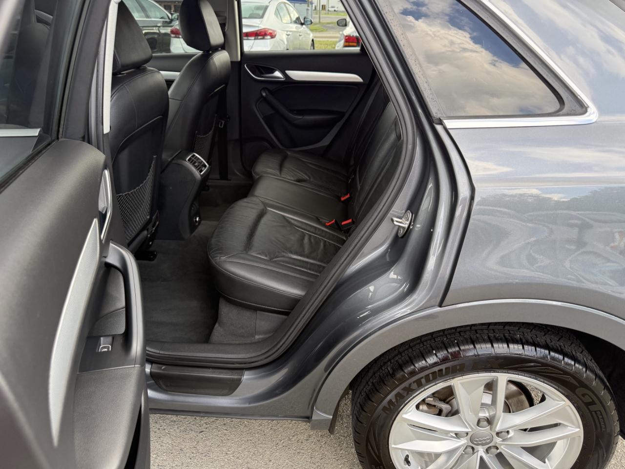 Audi Q3 2.0T quattro Premium Plus 2016