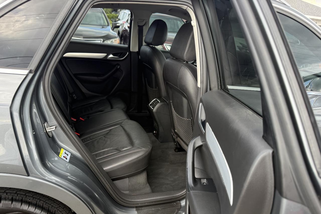 Audi Q3 2.0T quattro Premium Plus 2016