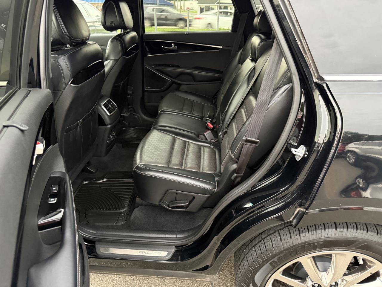 Kia Sorento SX V6 2WD 2016