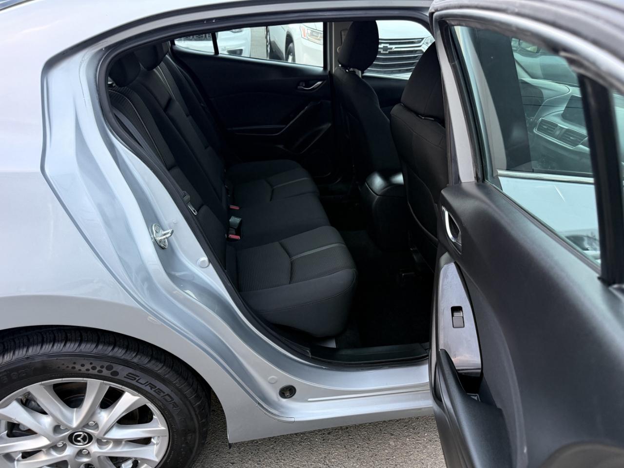 Mazda MAZDA3 i Sport AT 4-Door 2018