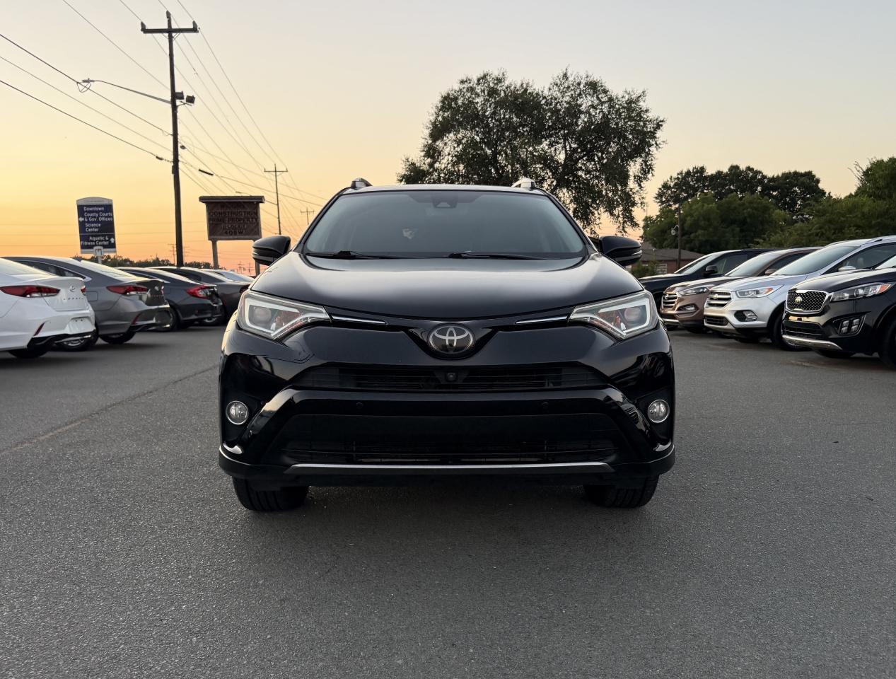Toyota RAV4  2017