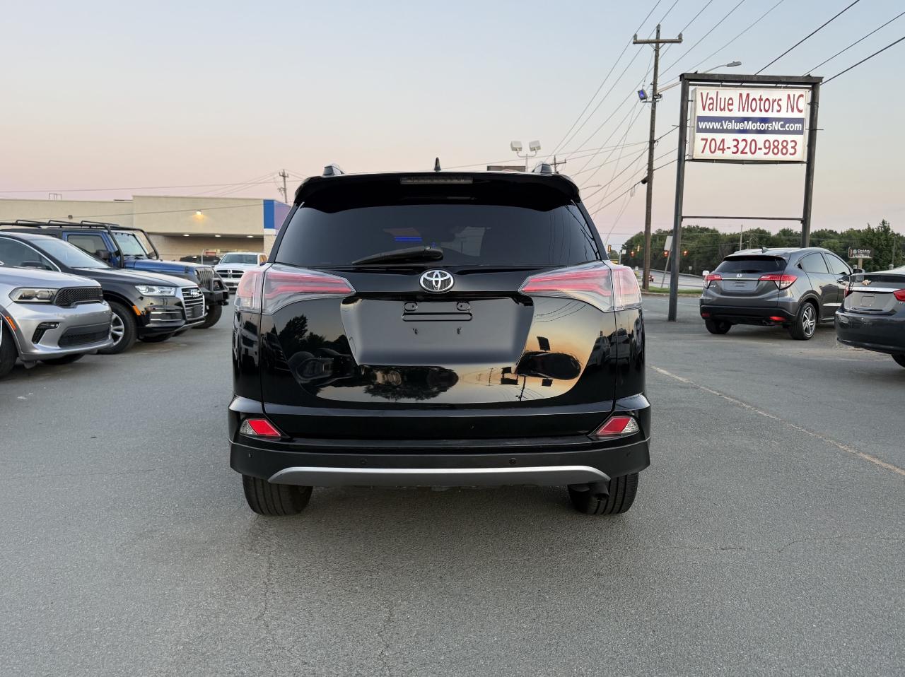 Toyota RAV4  2017