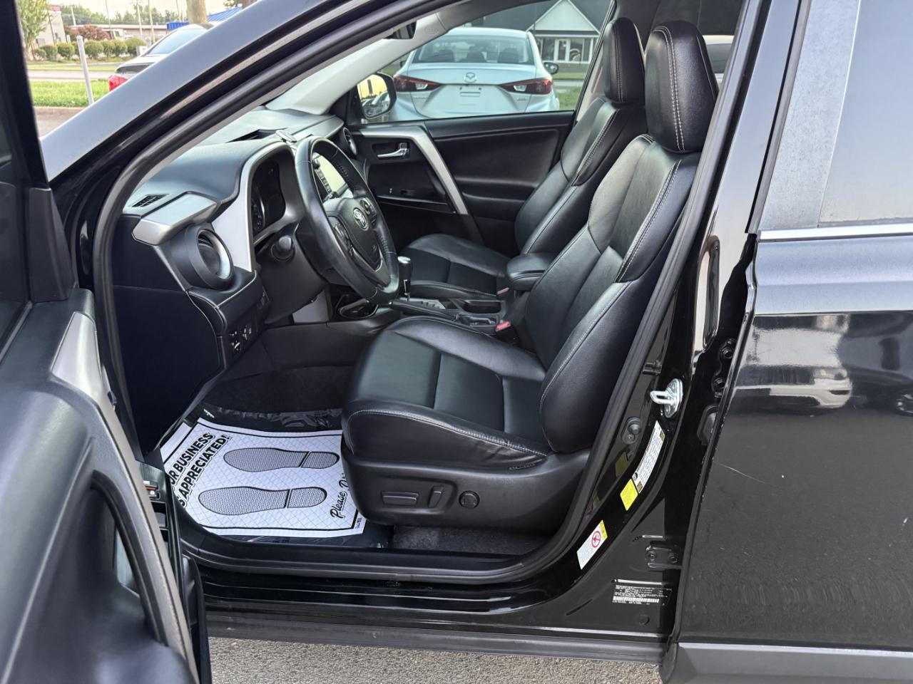 Toyota RAV4  2017