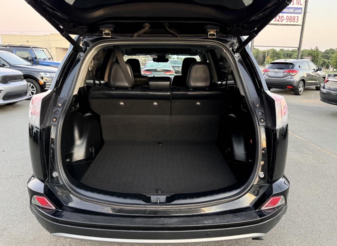 Toyota RAV4  2017