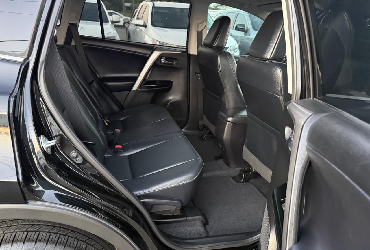 Toyota RAV4  2017