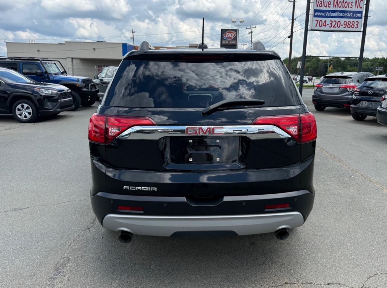 GMC Acadia SLT-1 FWD 2019