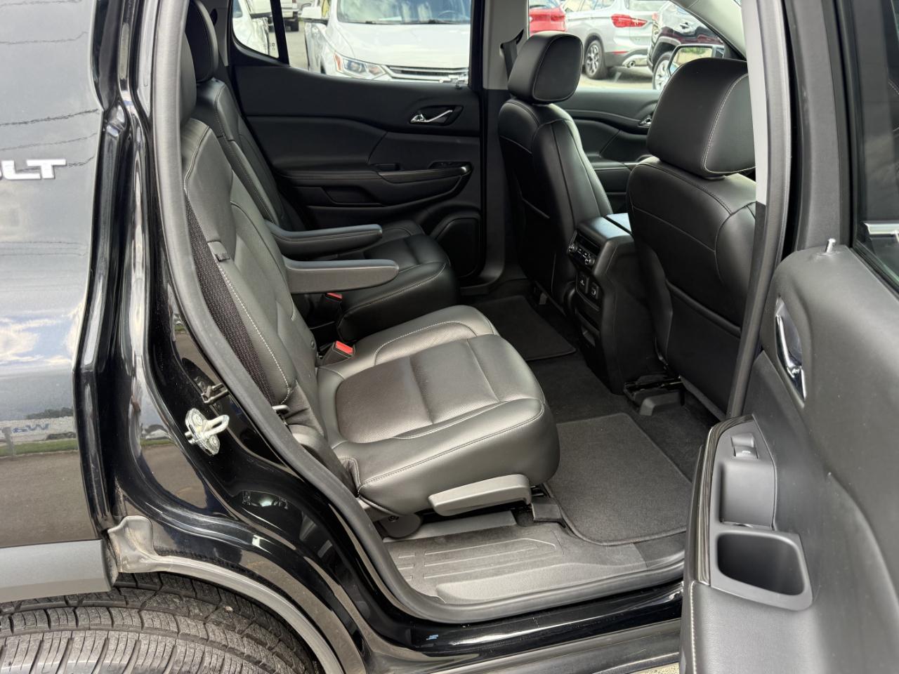 GMC Acadia SLT-1 FWD 2019