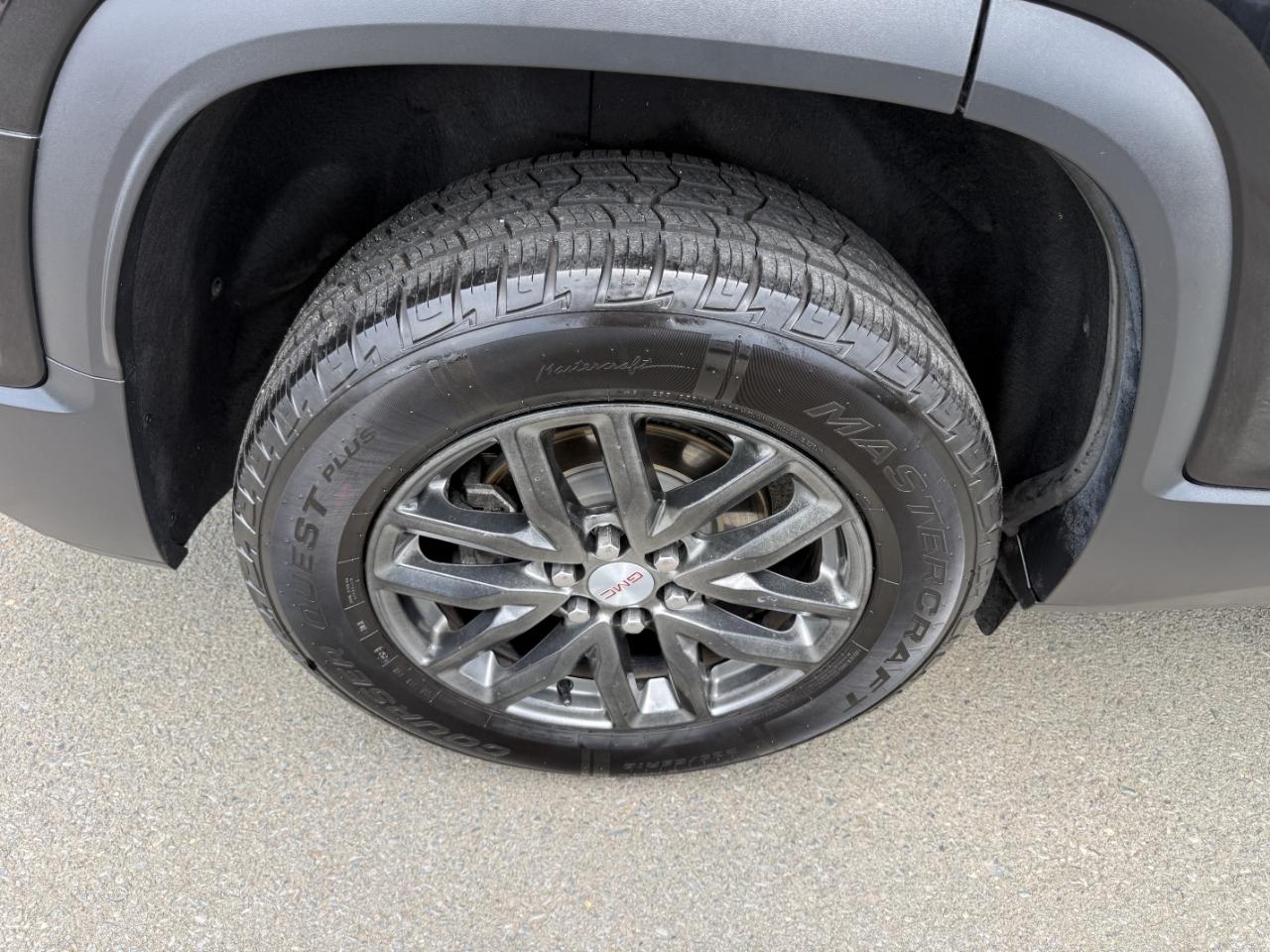 GMC Acadia SLT-1 FWD 2019
