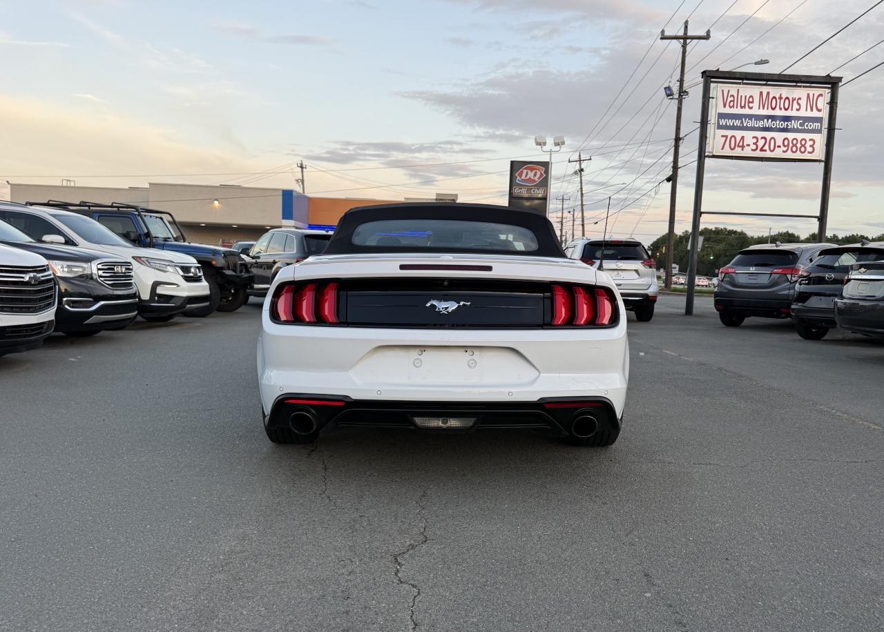 Ford Mustang EcoBoost Premium Convertible 2021