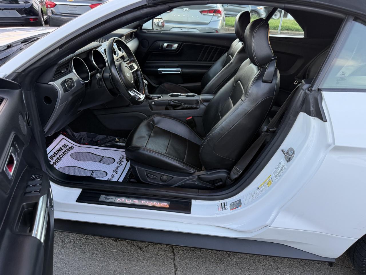 Ford Mustang EcoBoost Premium Convertible 2021