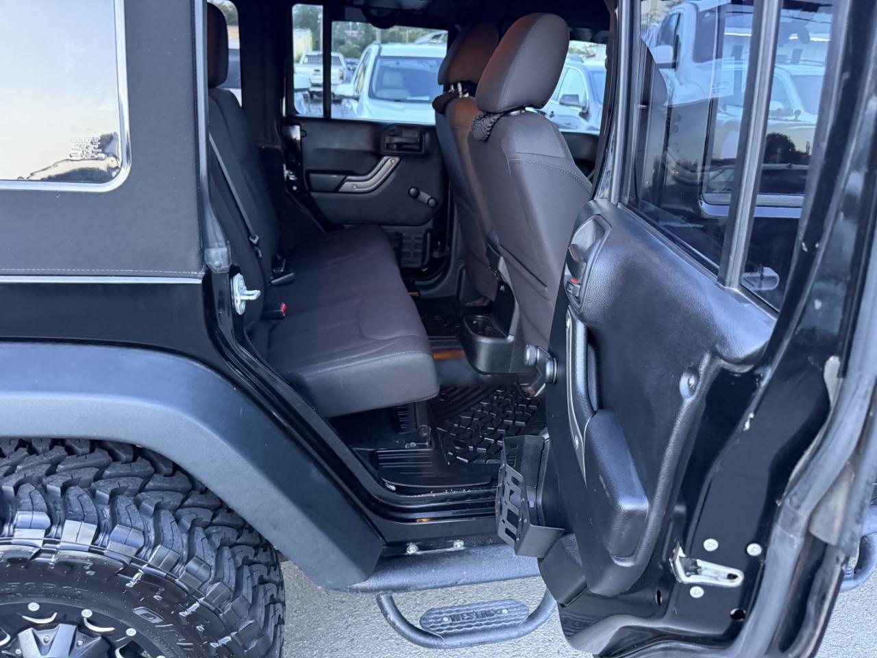 Jeep Wrangler Unlimited Sport 4WD 2015