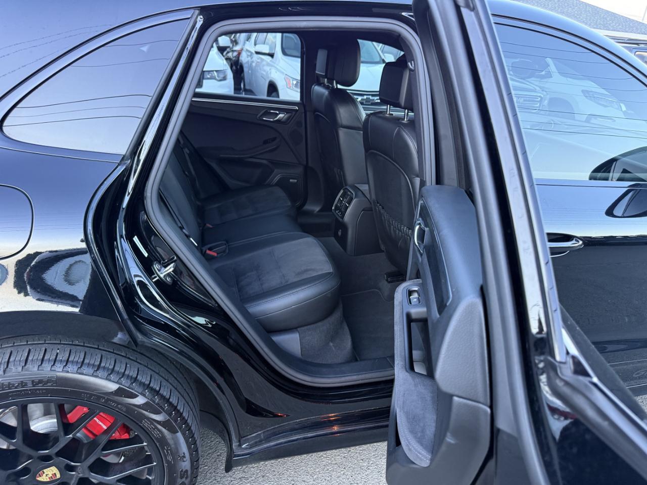 Porsche Macan GTS 2018