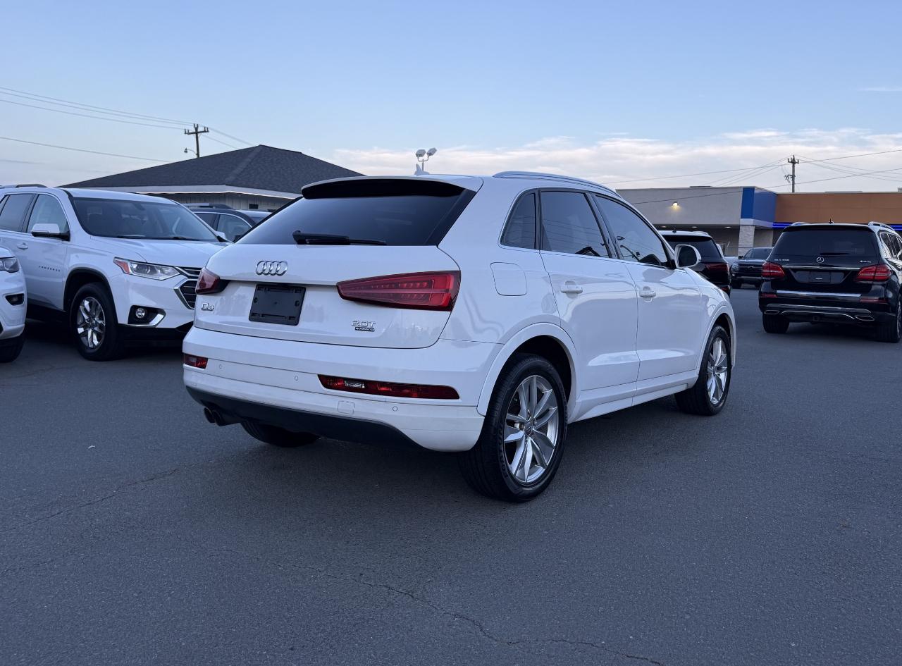 Audi Q3 2.0T quattro Premium Plus 2016