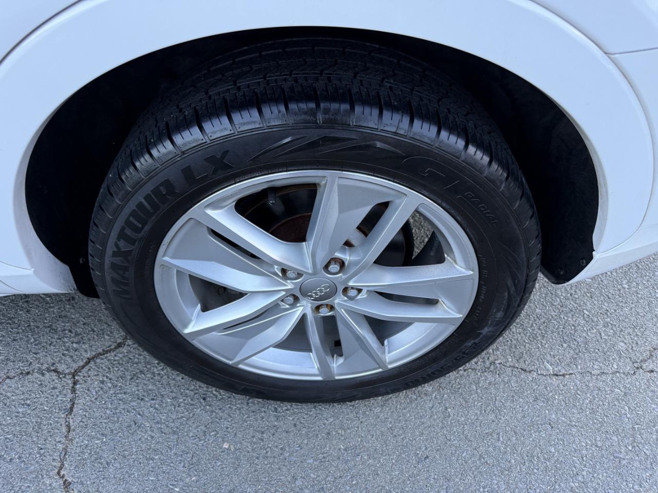 Audi Q3 2.0T quattro Premium Plus 2016
