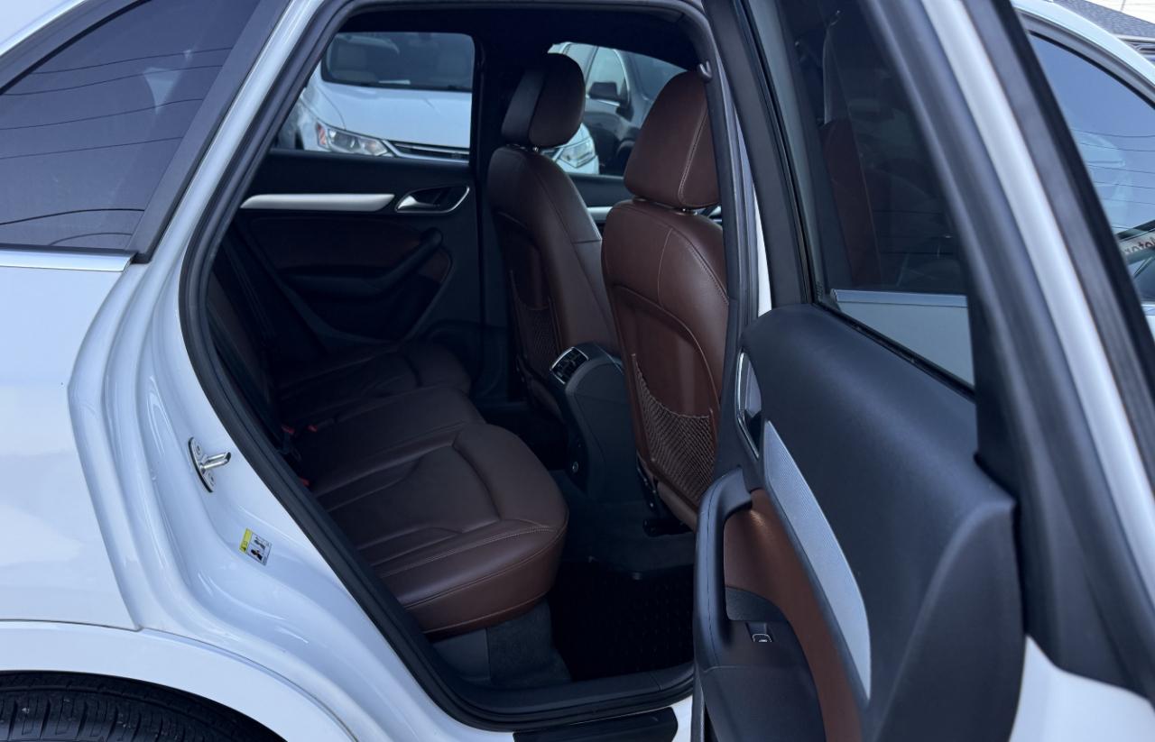 Audi Q3 2.0T quattro Premium Plus 2016
