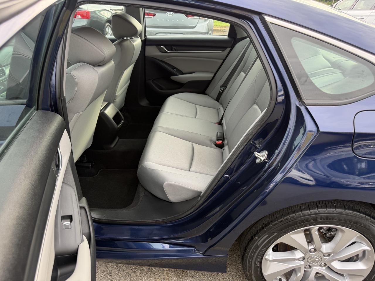 Honda Accord LX CVT 2020