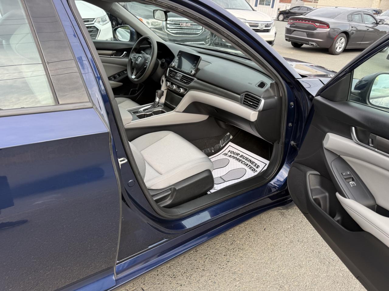 Honda Accord LX CVT 2020
