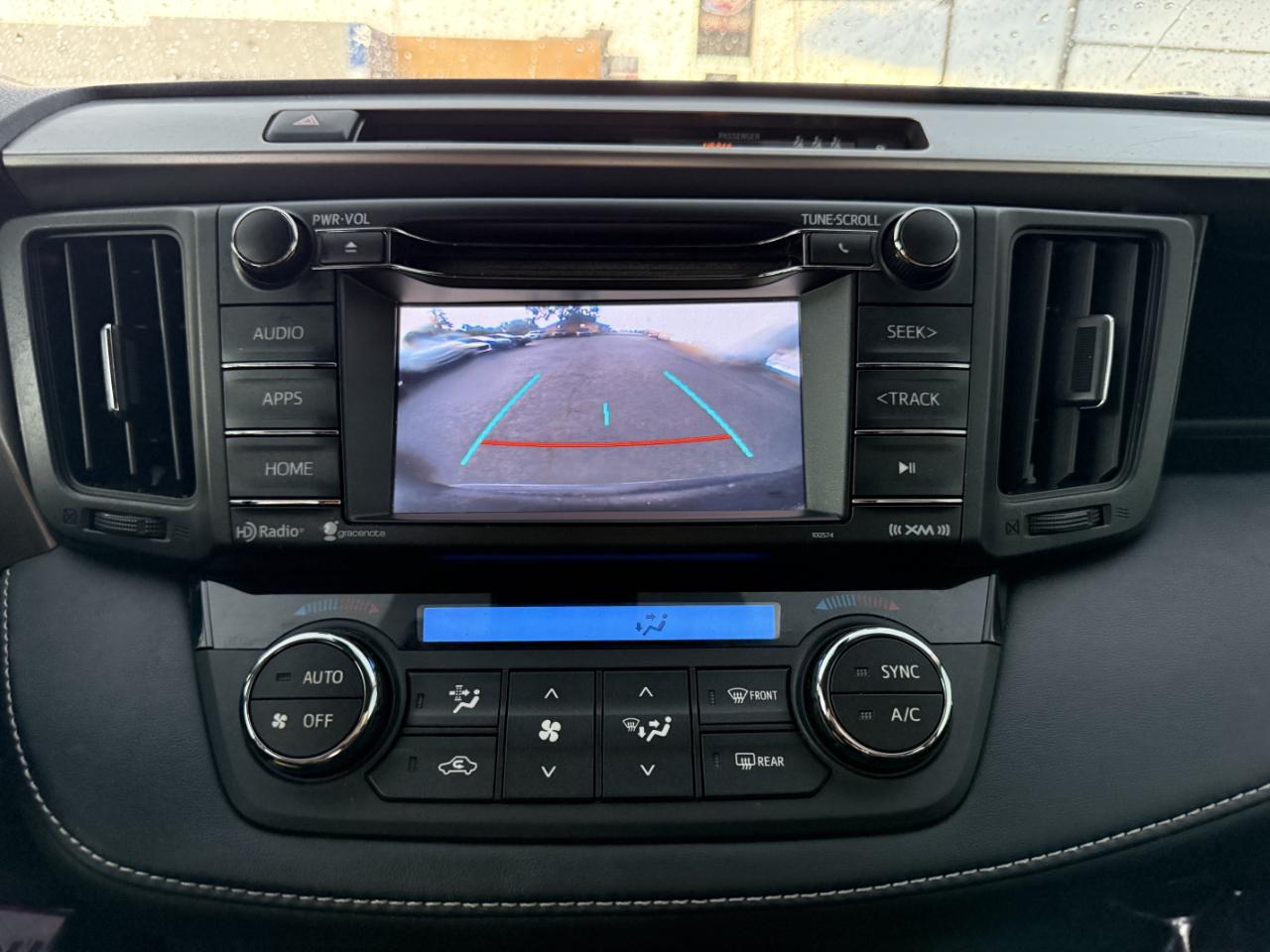 Toyota RAV4 XLE FWD 2017