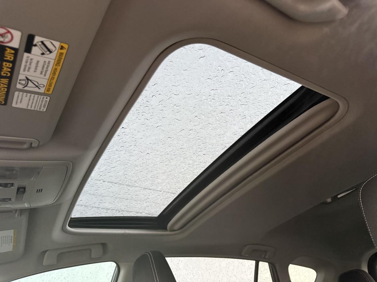 Toyota RAV4 XLE FWD 2017