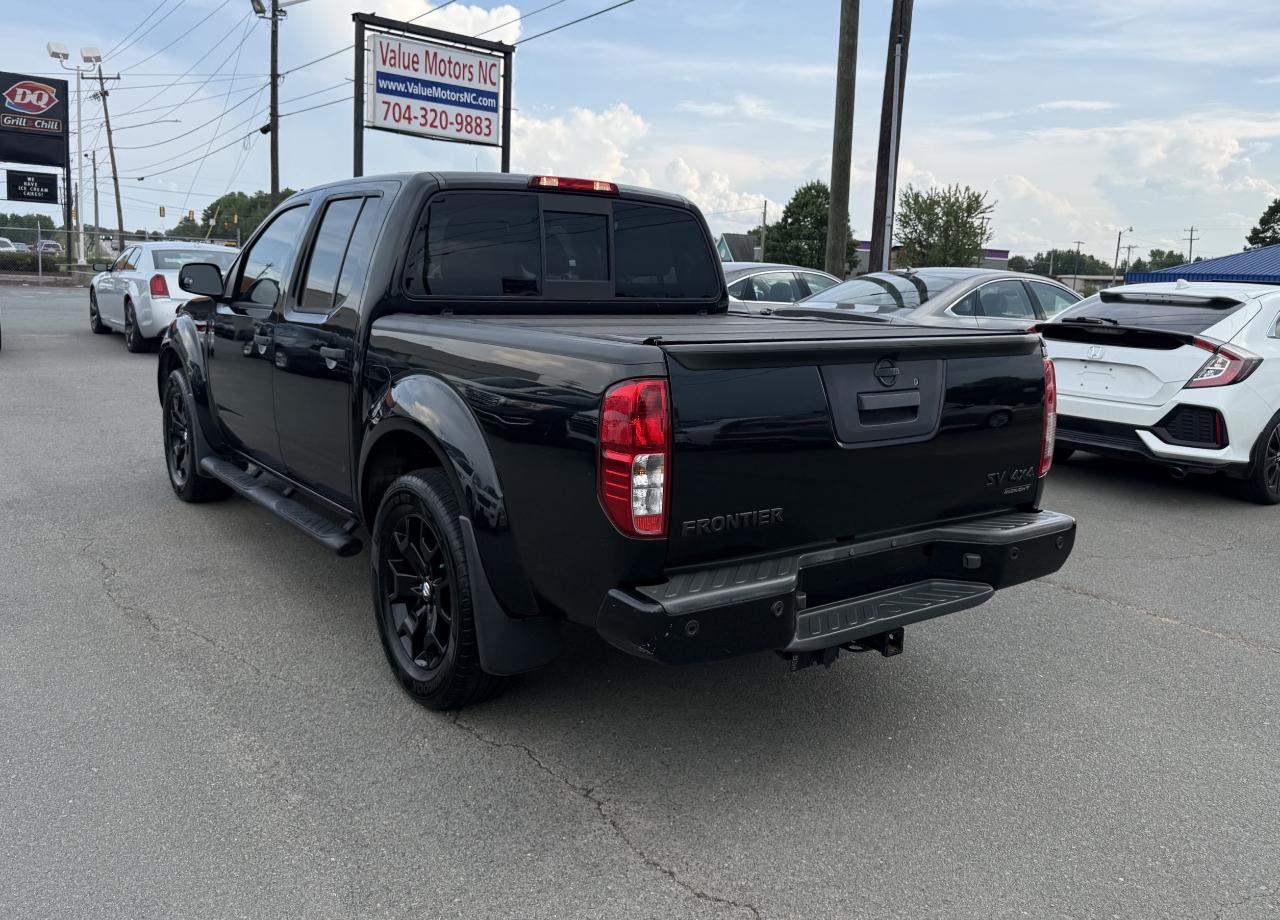 Nissan Frontier SV Crew Cab 4WD 2020