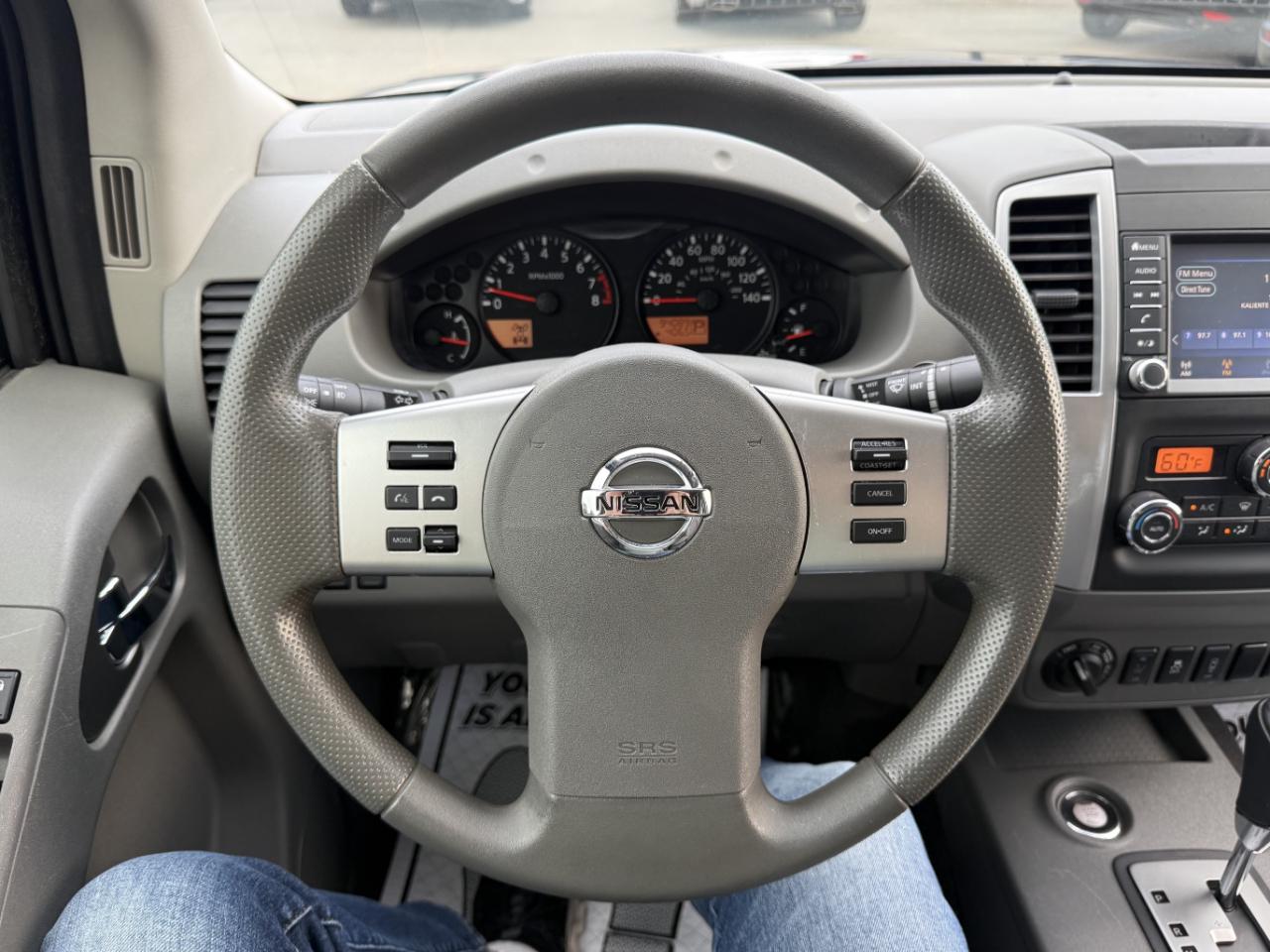 Nissan Frontier SV Crew Cab 4WD 2020