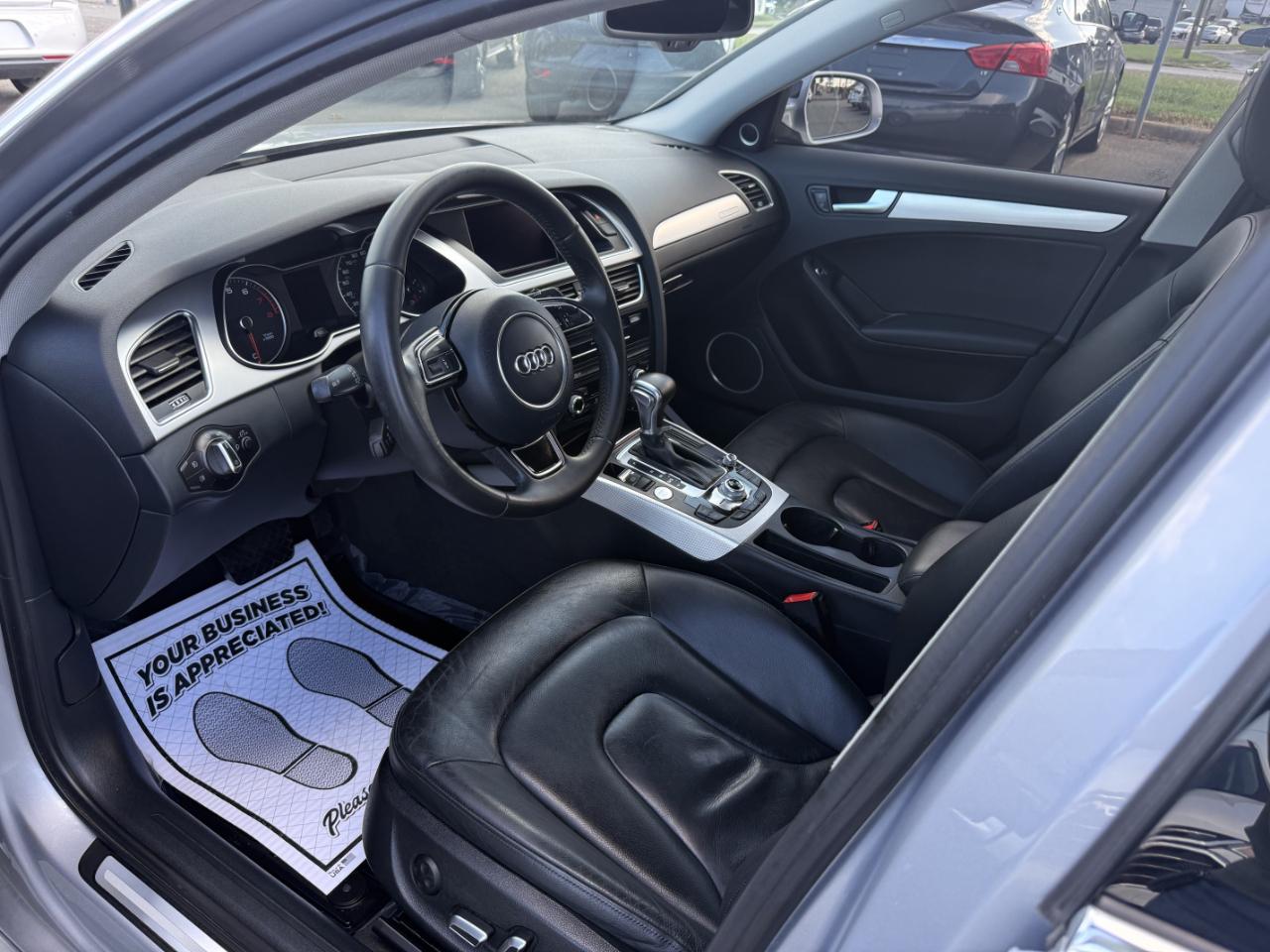 Audi A4 2.0T Premium Plus quattro Sedan AWD 8A 2016