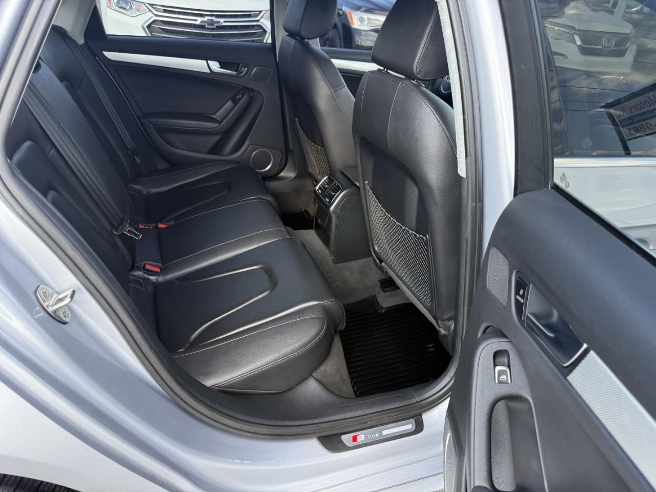 Audi A4 2.0T Premium Plus quattro Sedan AWD 8A 2016