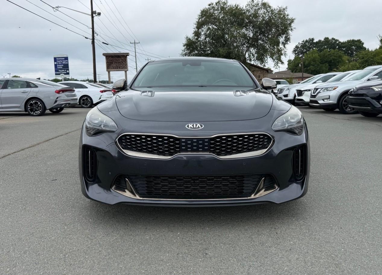 Kia Stinger GT1 2019