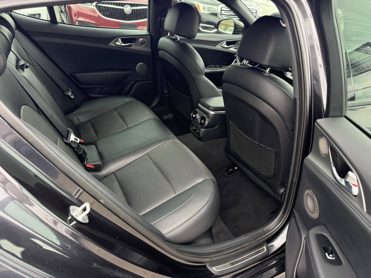 Kia Stinger GT1 2019