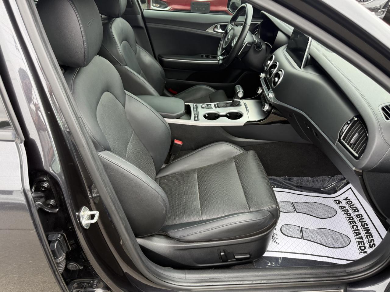 Kia Stinger GT1 2019