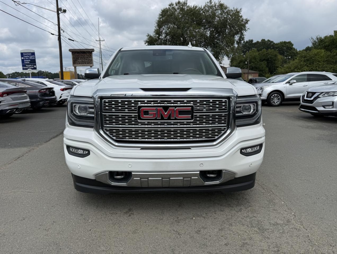 GMC Sierra 1500 Denali Crew Cab Long Box 4WD 2018