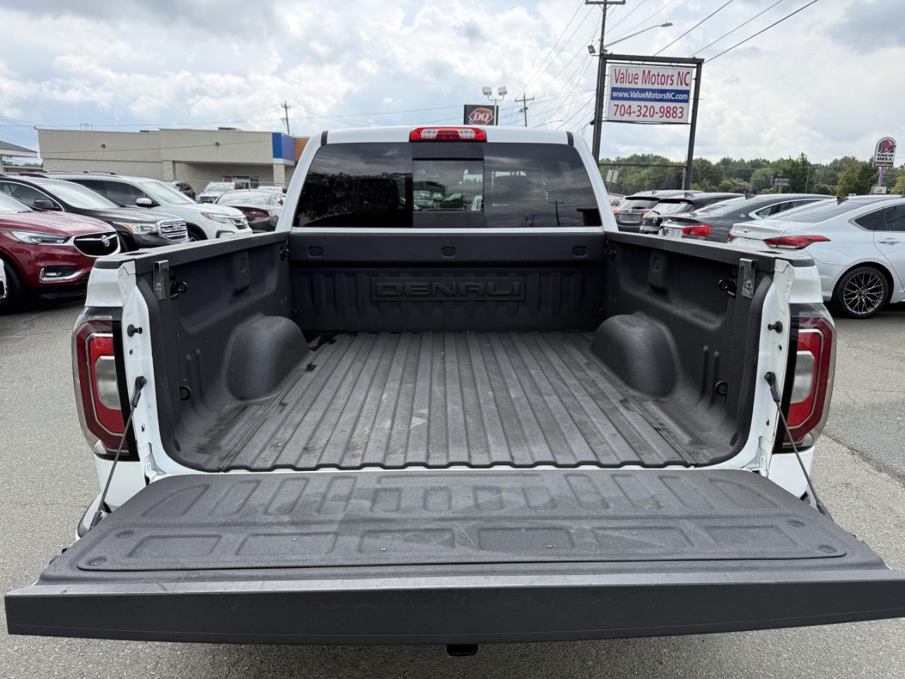 GMC Sierra 1500 Denali Crew Cab Long Box 4WD 2018