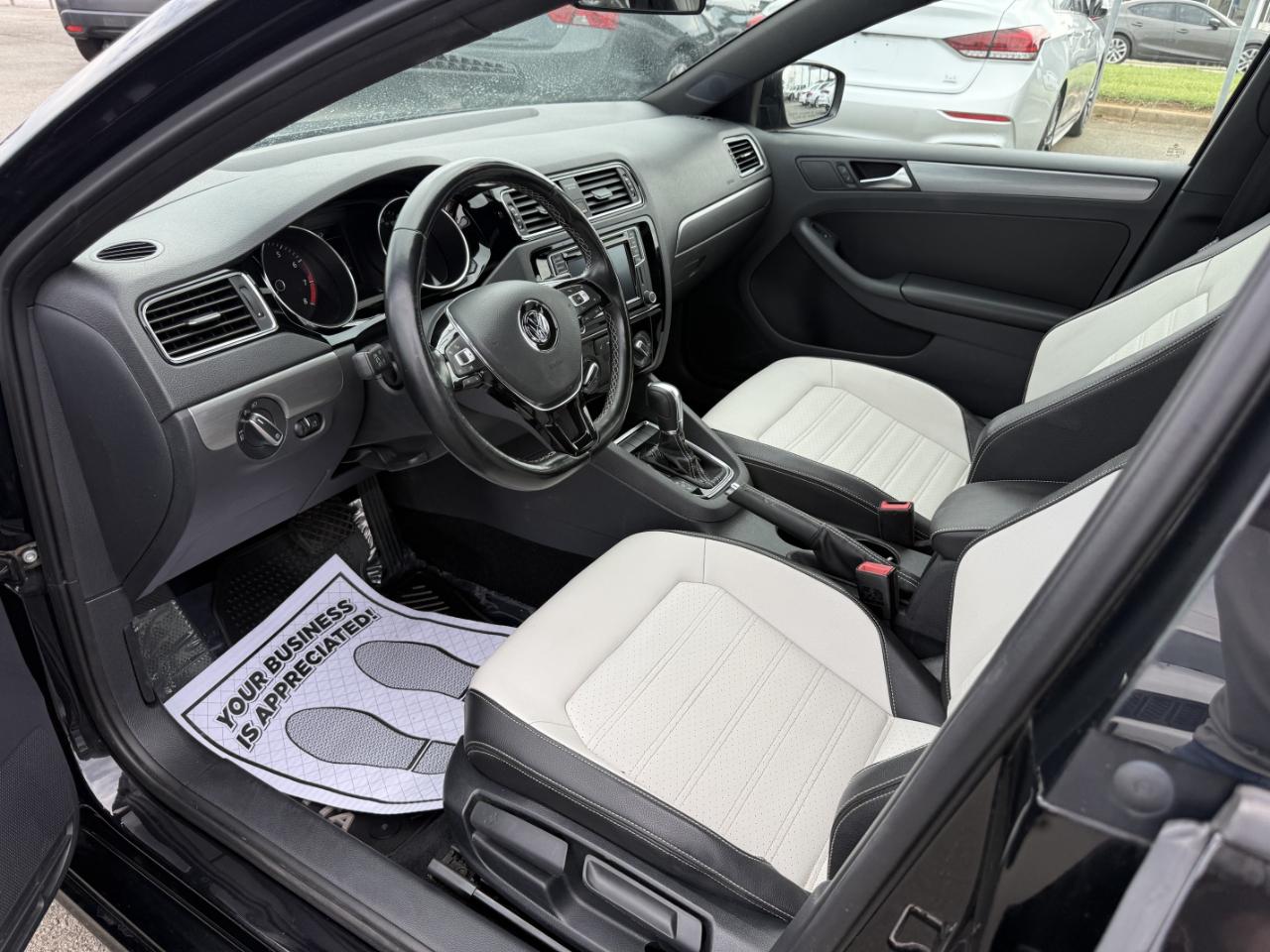 Volkswagen Jetta Sport 6A 2016