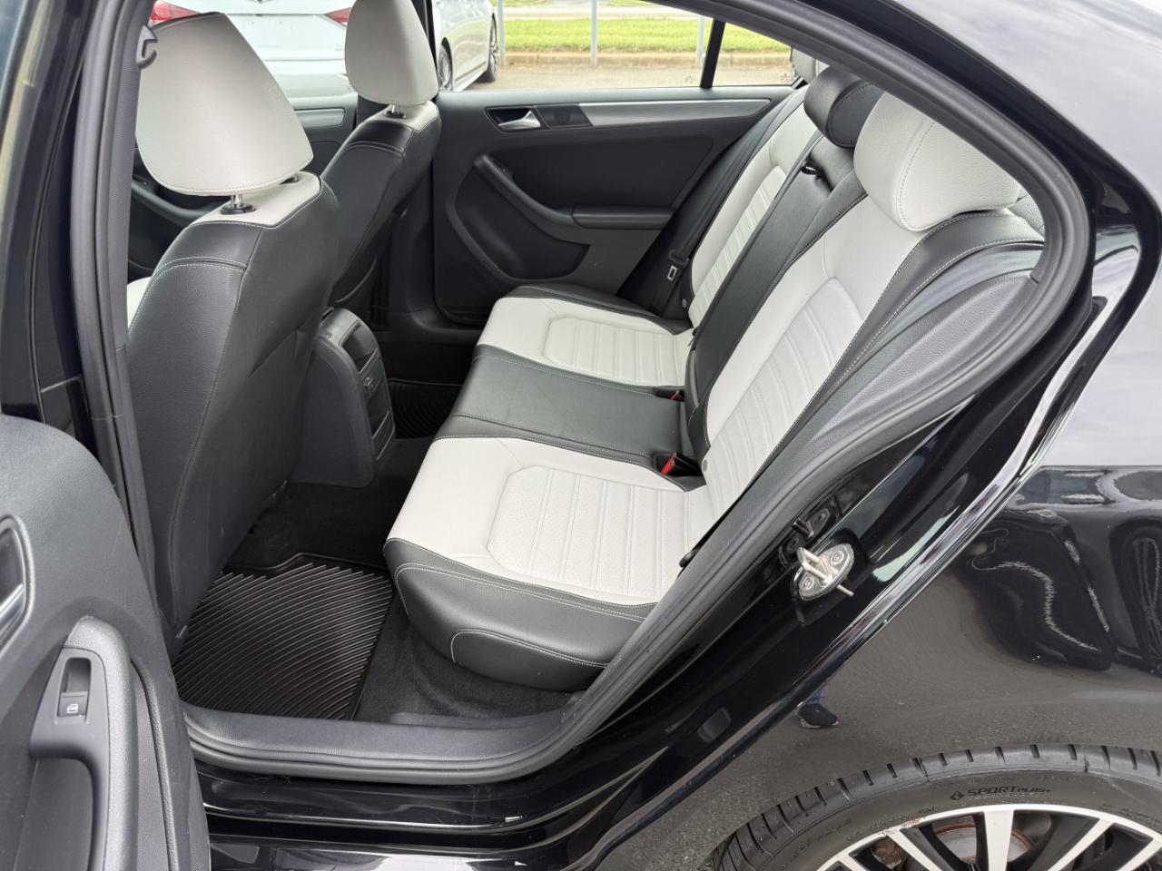 Volkswagen Jetta Sport 6A 2016