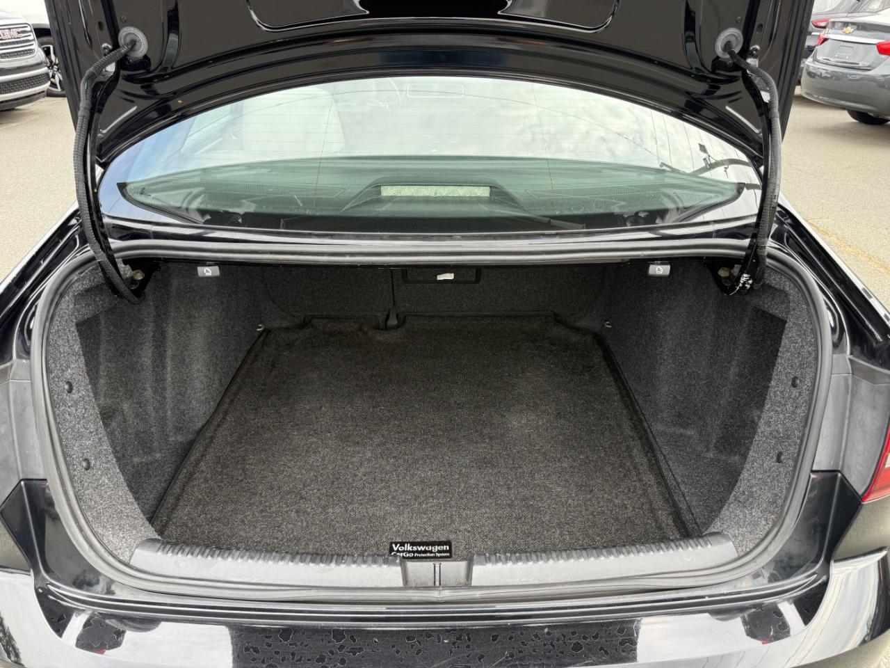 Volkswagen Jetta Sport 6A 2016