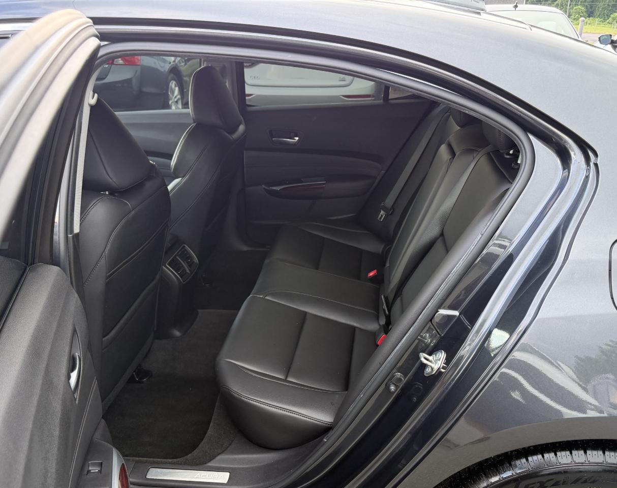 Acura TLX 8-Spd DCT 2016