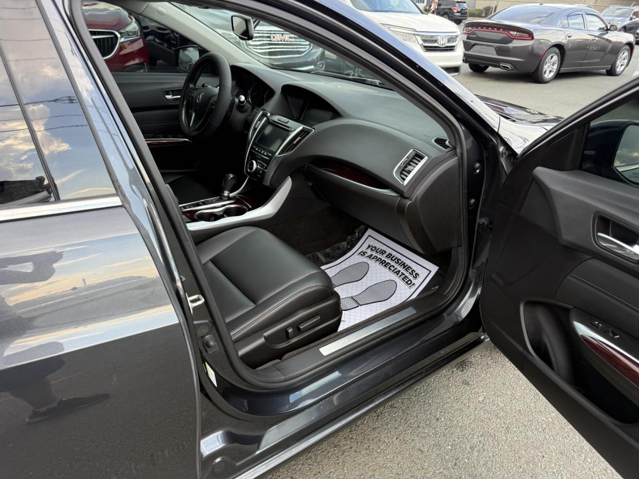 Acura TLX 8-Spd DCT 2016