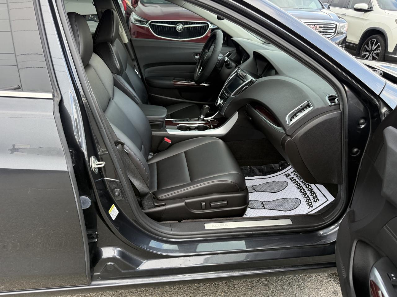 Acura TLX 8-Spd DCT 2016