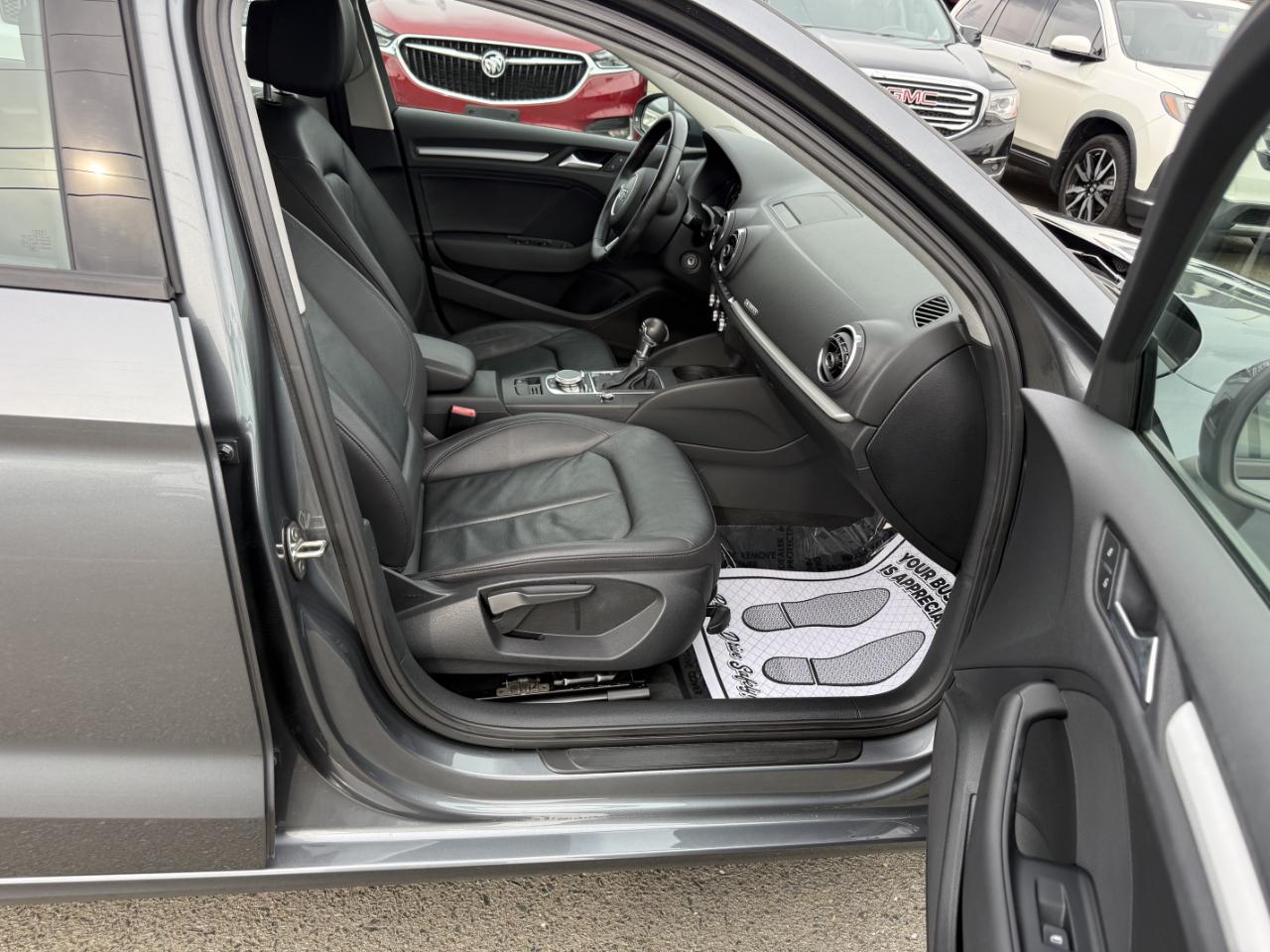 Audi S3 2.0T Premium Plus quattro 2015