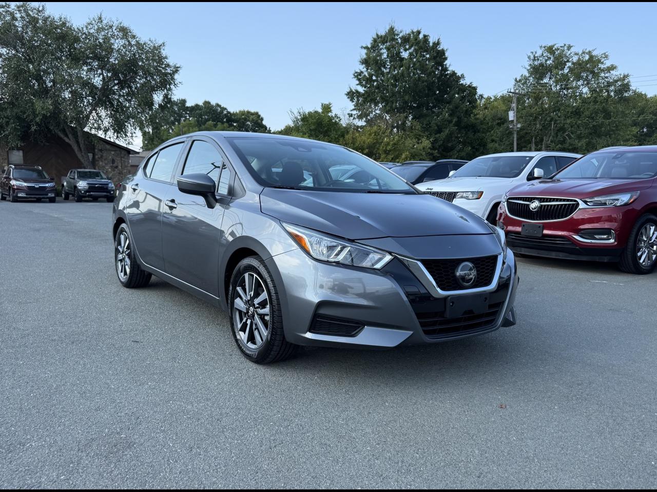 Nissan Versa SV 2021