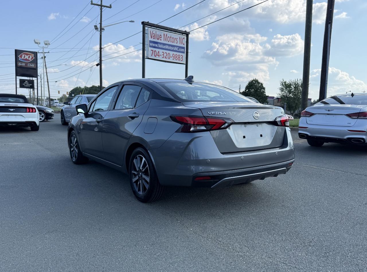 Nissan Versa SV 2021