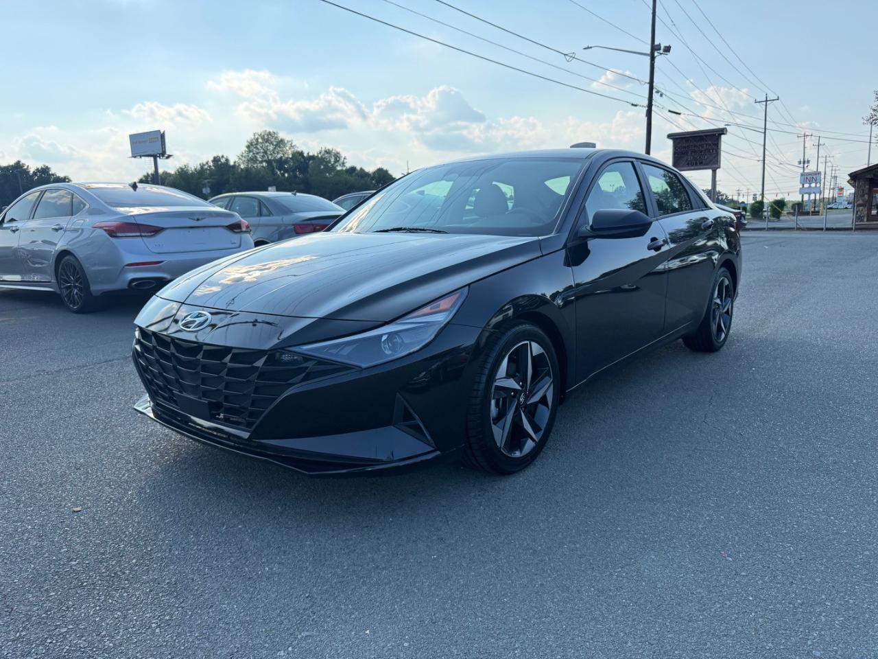 Hyundai Elantra SEL 2023