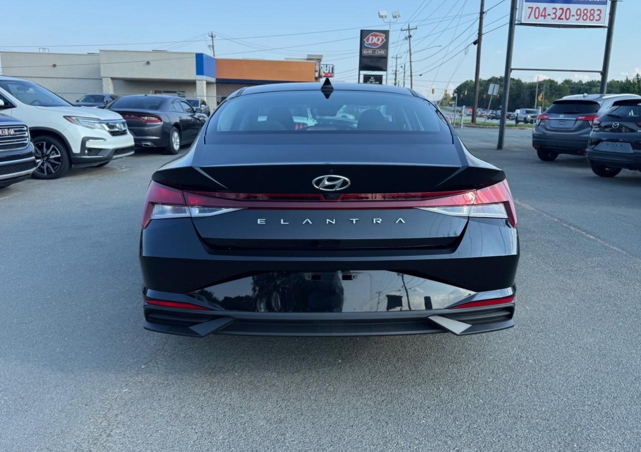 Hyundai Elantra SEL 2023