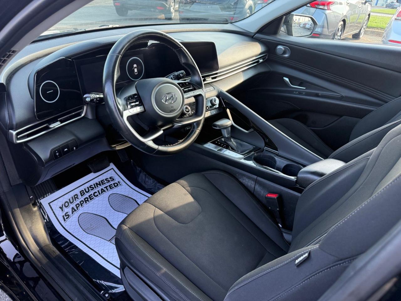 Hyundai Elantra SEL 2023