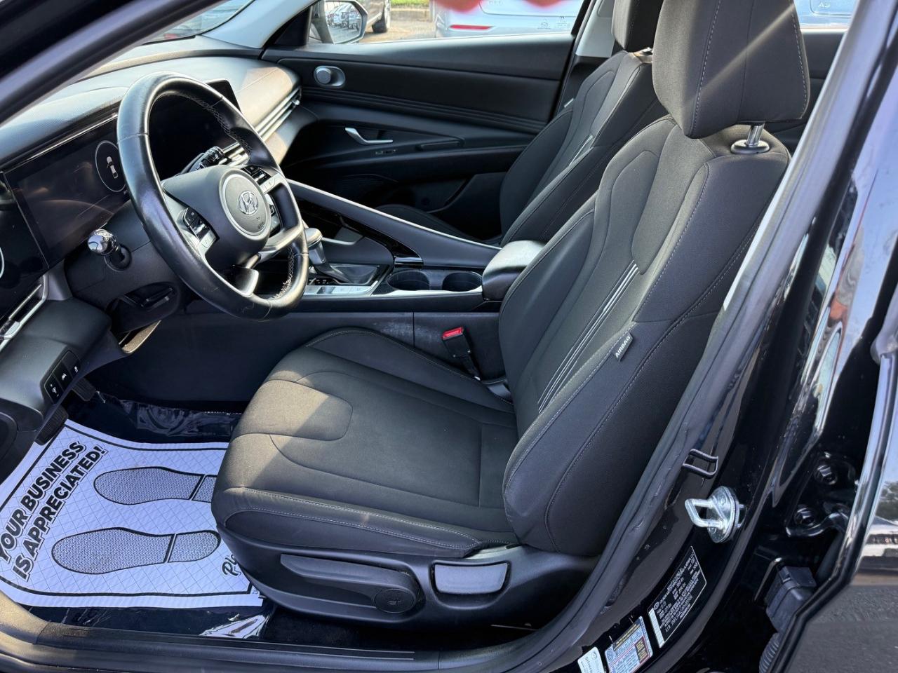 Hyundai Elantra SEL 2023