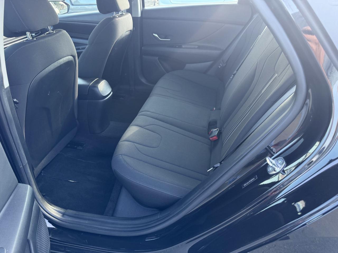 Hyundai Elantra SEL 2023