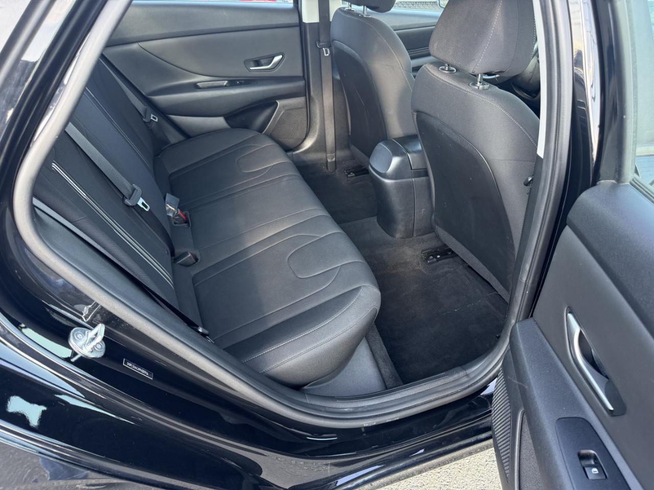 Hyundai Elantra SEL 2023