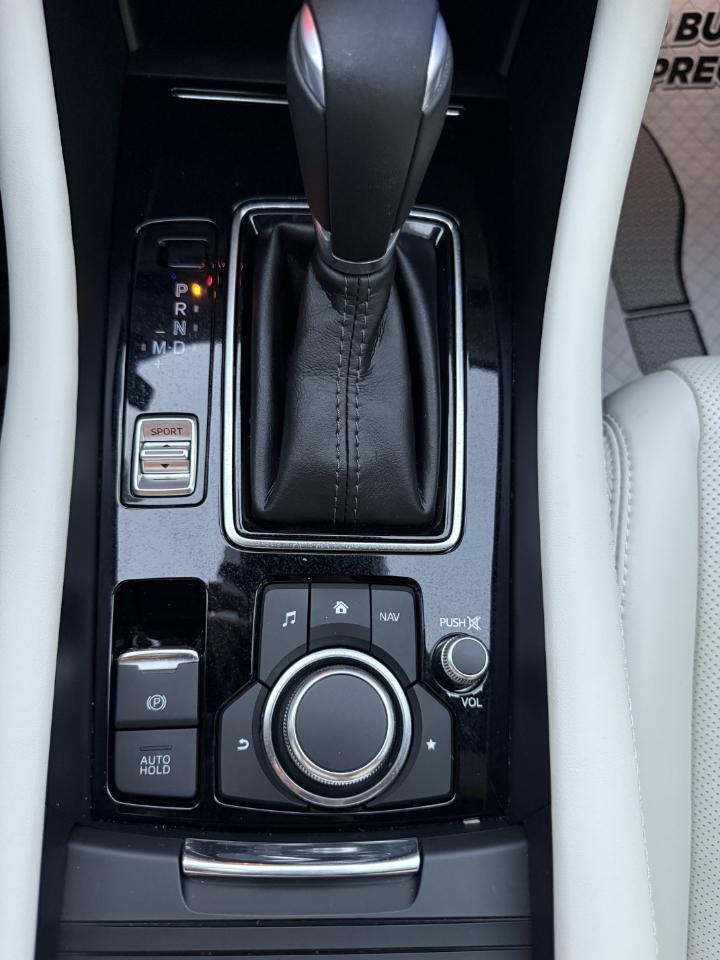Mazda MAZDA6 Signature 6A 2018
