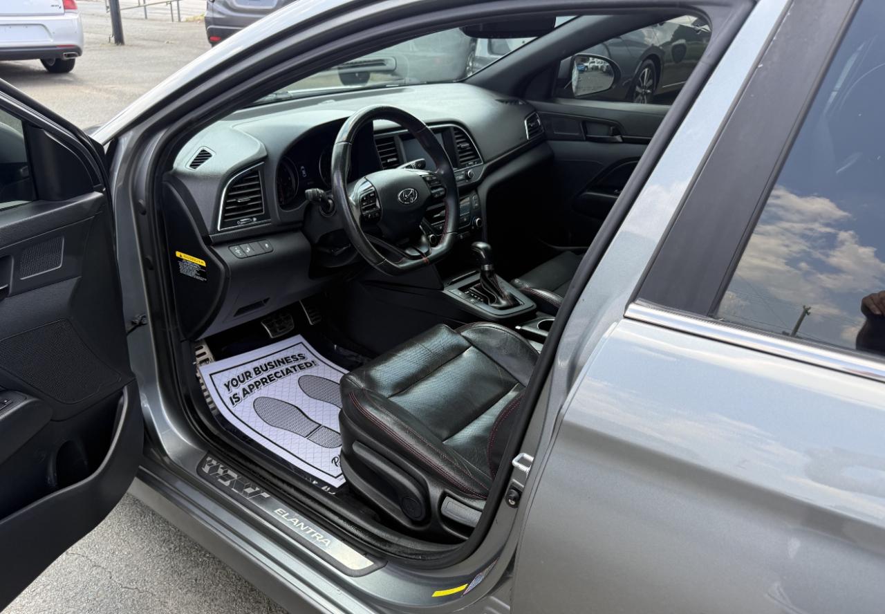 Hyundai Elantra 6AT 2018